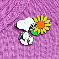 8 Piece Peanuts Enamel Pin Set