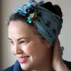 A Splendid Christmas Head Scarf