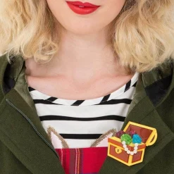 Bootylicious Treasure Chest Brooch