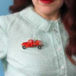 County Fair Chariot Brooch