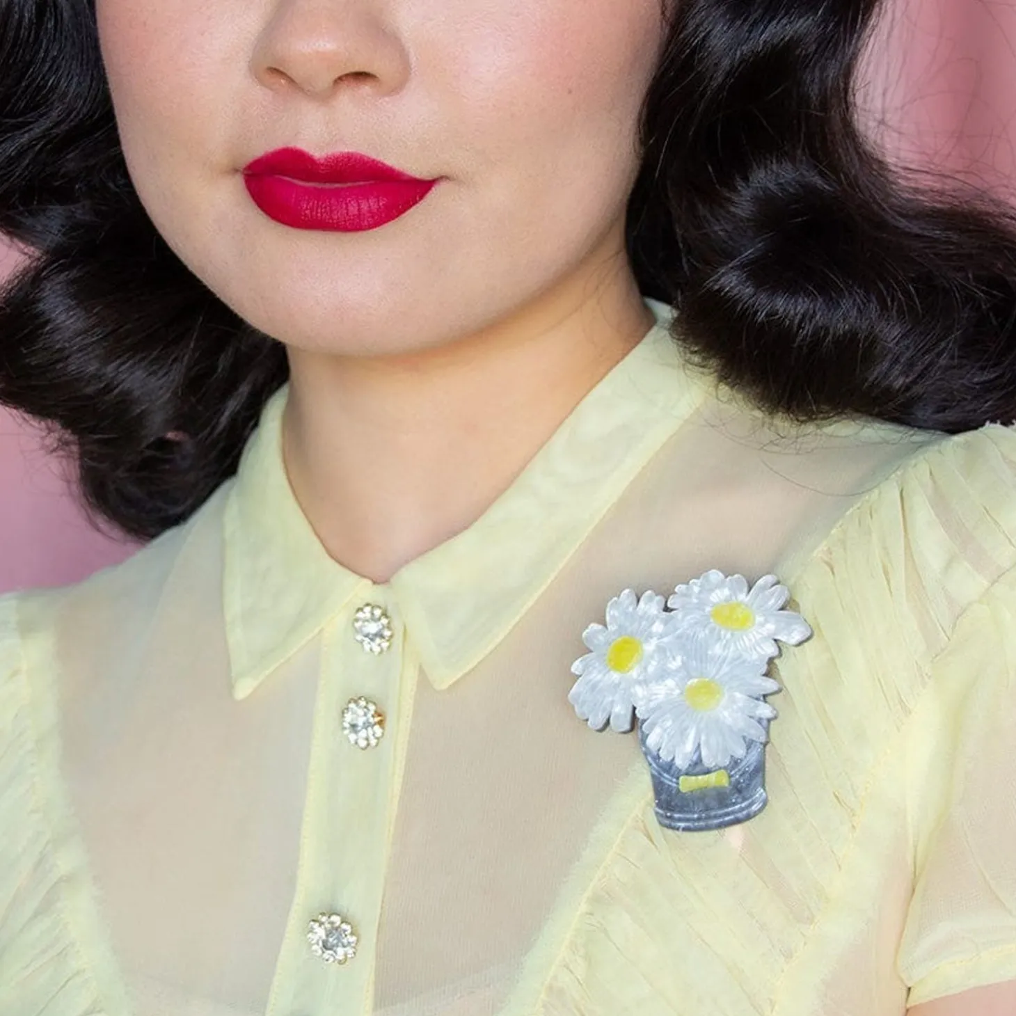 Day'S Eye Brooch
