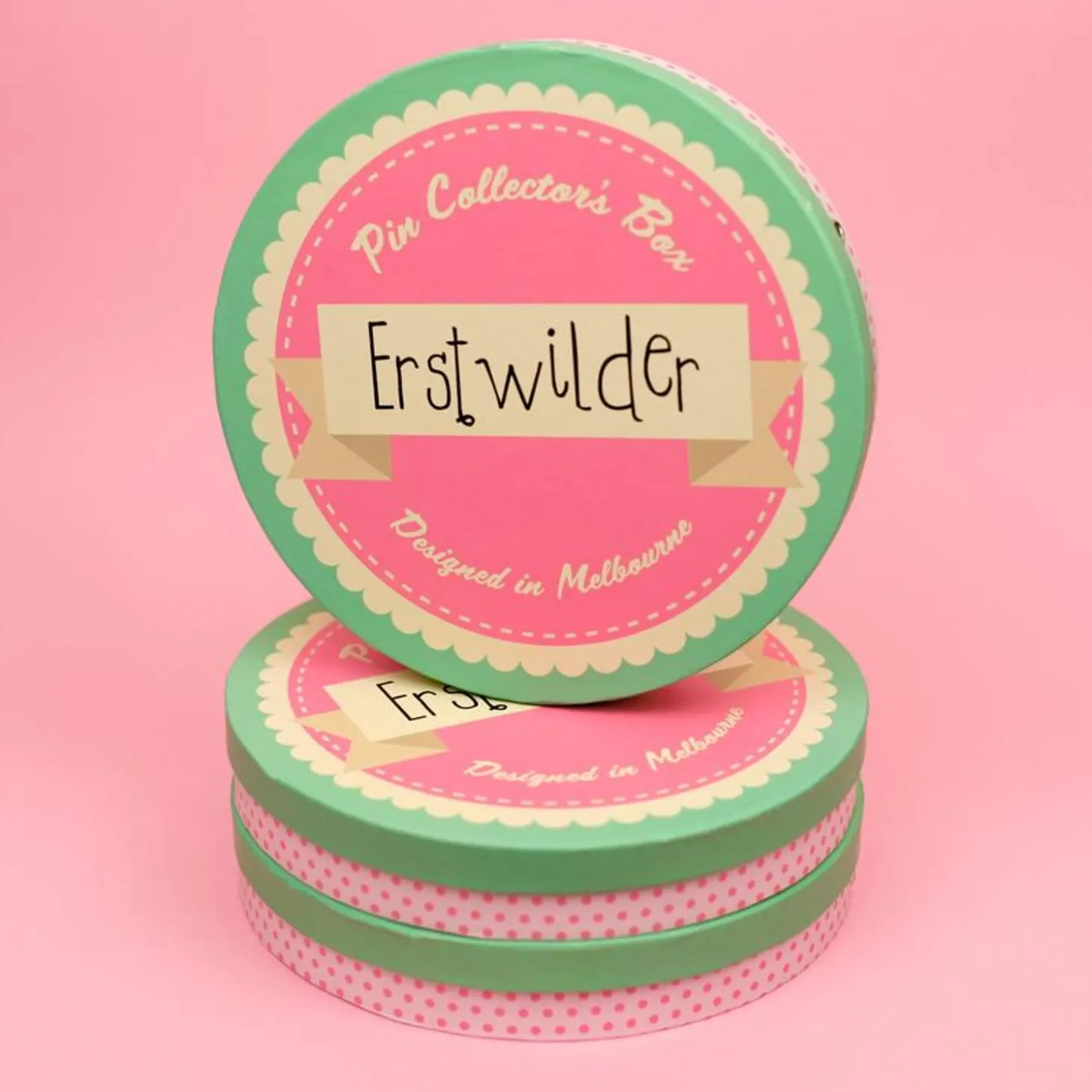 Enamel Pin Collectors Box (Cream)