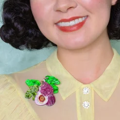 Fig Monday Brooch