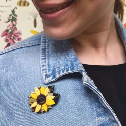 Follow The Sun Mini Brooch