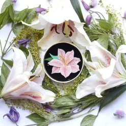 Frilly Lily Frond Brooch