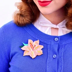 Frilly Lily Frond Brooch