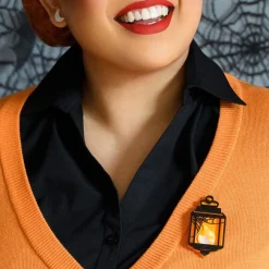 Guiding Light Lantern Brooch