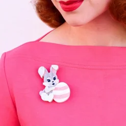 Kit & Egg Brooch