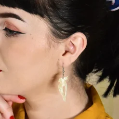 Kookaburra Ripple Glitter Resin Drop Earrings - Cream