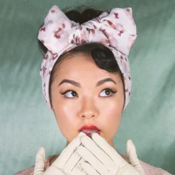 Madame Caniche Large Neck Scarf - White