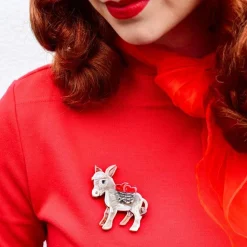 Marvellous Murray Brooch