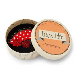 Pretty Pericon Fan Brooch