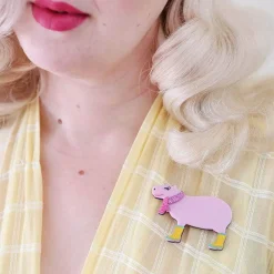 Sara The Capybara Brooch