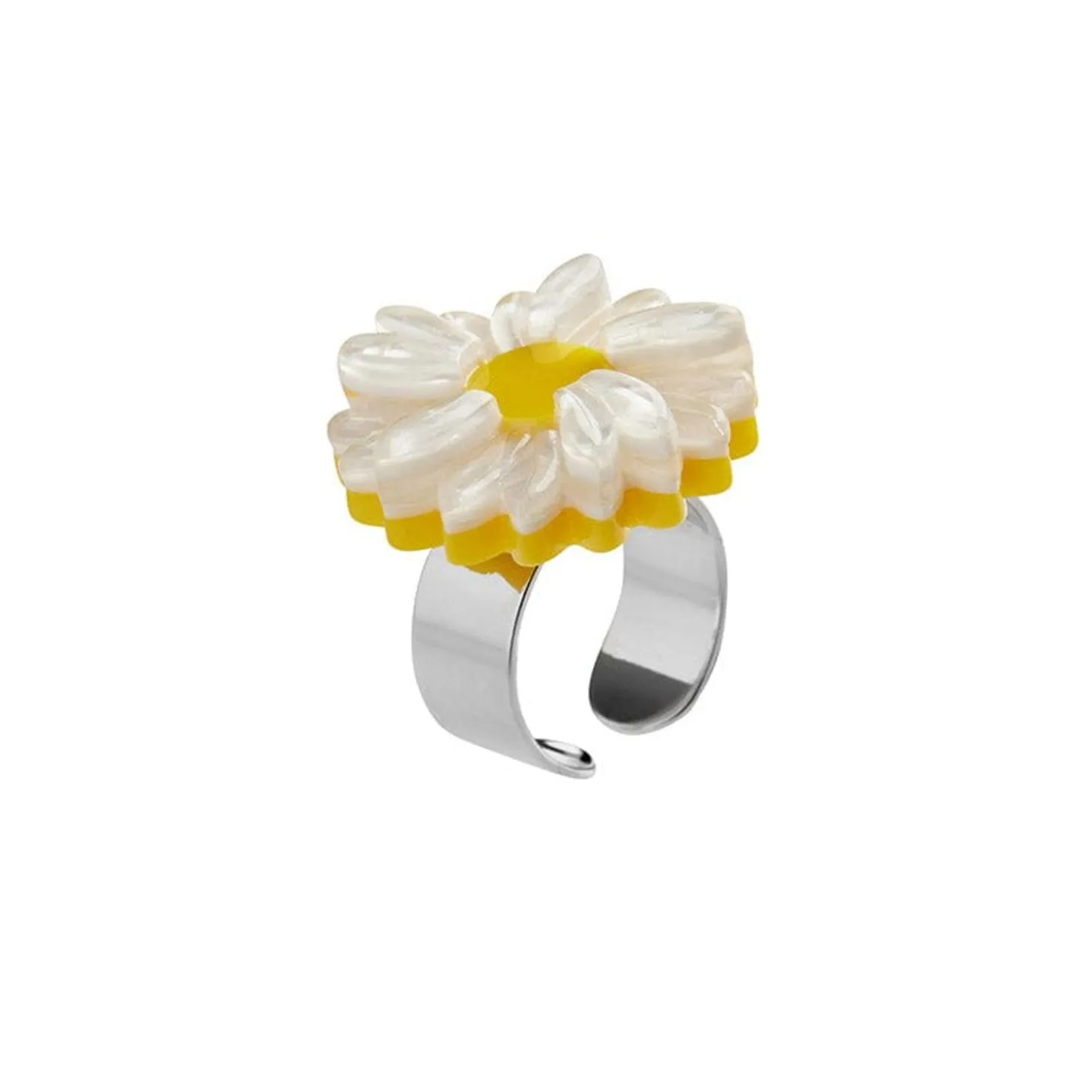 She Loves Me Daisy Statement Ring