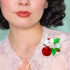She'S Apples Brooch
