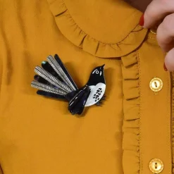Silly Willy Wag Tail Brooch