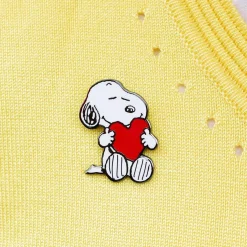 Snoopy'S Big Heart Enamel Pin