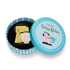 Spin Me Right Round Brooch