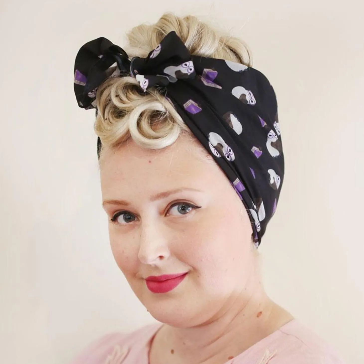Studious Snow Owl Head Scarf