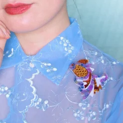 Thin Gold Wings Brooch