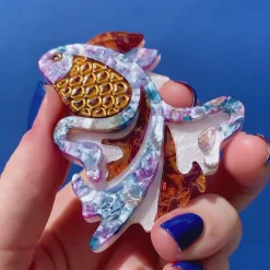 Thin Gold Wings Brooch