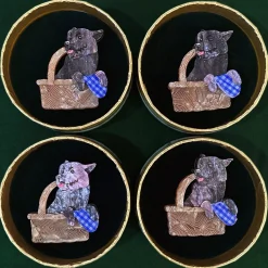 Toto Brooch