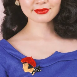 Tres Chic Brooch - Red