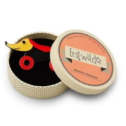 Trundling Tail-Wagger Brooch